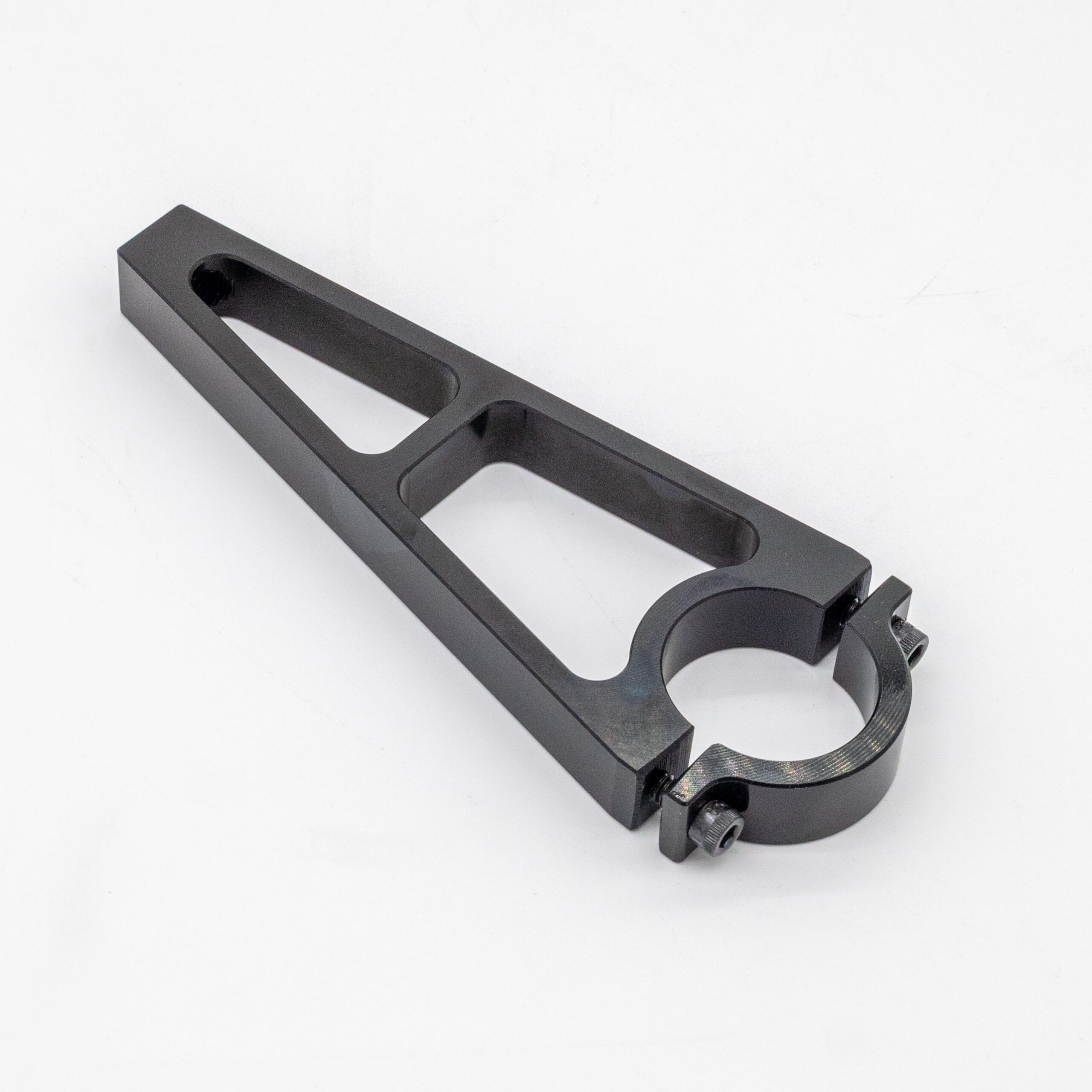 f9caa72a-8f73-42e1-a512-ff7cb67d98d5 REAR MOUNT HOOD PIN BRACKET - Image 1