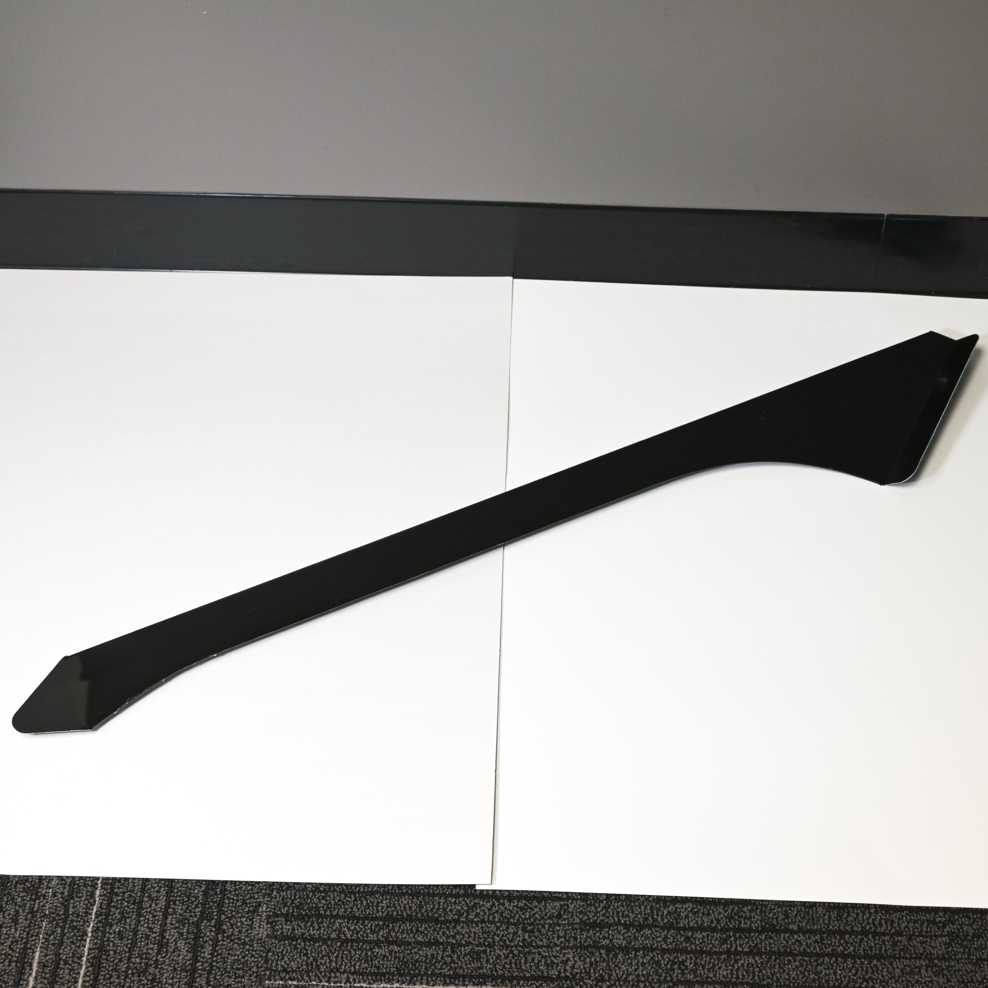 731562fe-9338-4dc3-b38a-af8490c5696b RIGHT SIDE SAIL PANEL, STD. BODY - Image 1